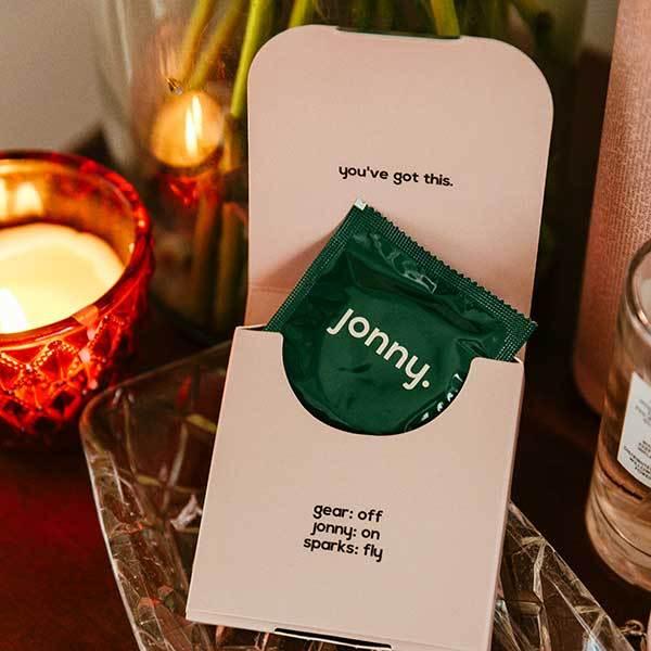 Jonny Condoms - Overnighter (3 pack) - Passionfruit